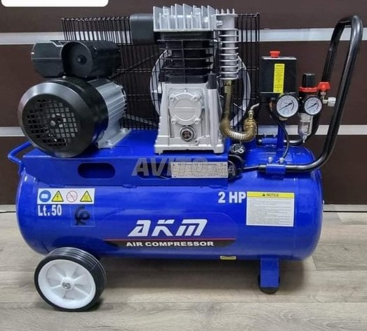 COMPRESSEUR SILENCIEUX 100L 2.5HP AKM